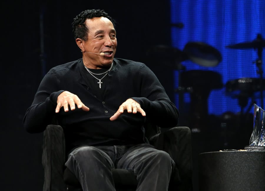Smokey-Robinson-NAMM-2014